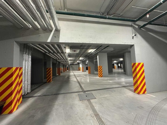 ЖК Новий Автограф, підземний паркінг, Власник - фото 1