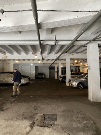 Оренда підземний паркінг, вул. Євгена Сферстюка, 23 - фото 1