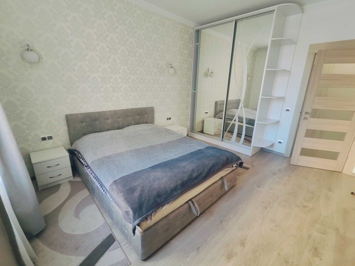 Оренда великої 2-ох кімнатної квартири просп. Чорновола Арсен - фото 1