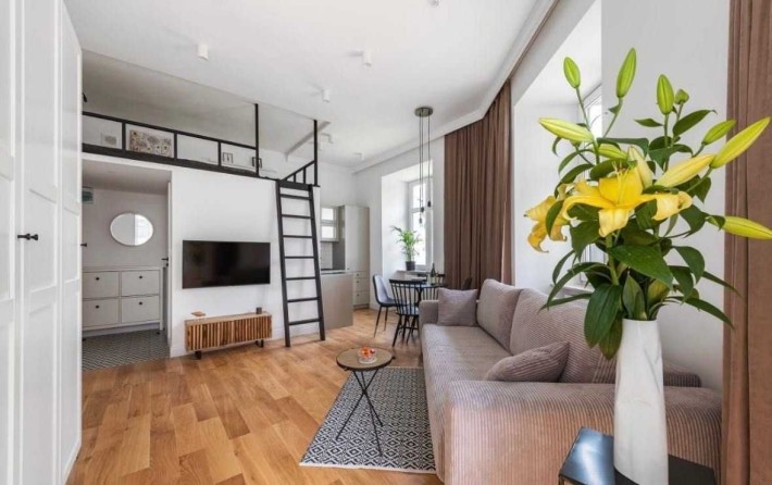 Оренда квартири на вул. Верхратського, центр Львова - фото 1