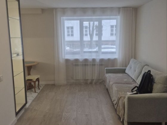 Сдам современную  2-комнатную квартиру Соборный район Центр Аренда