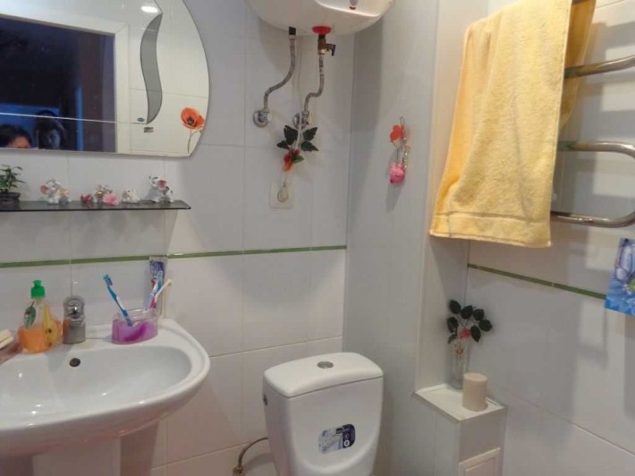 сдам 2к. кв с ремонтом мебелью и техникой на ж/м. Фрунзенский - фото 1