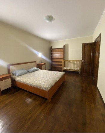 Оренда гарної квартири з закритим двором на в. Замостянській - фото 1