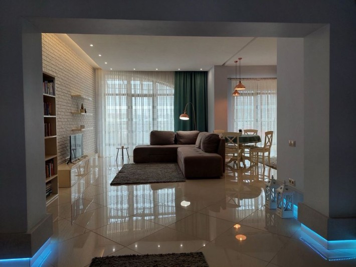 Власник, 2-х кімн.+ студія з двома терасами +ближній центр - фото 1