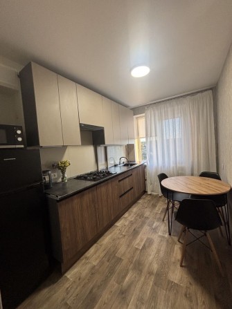 Сдам 2к квартиру перемога (комнаты раздельные) - фото 1