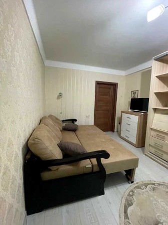 Оренда затишної квартири в одній хвилині пішки від метро "Печерська" - фото 1