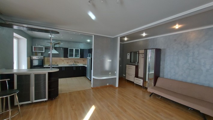 Здаю 3 к/к вул. Ігоря Бедзая 209 - фото 1