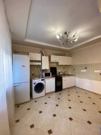 Оренда 3 кім. квартири по вул. Дж. Вашингтона - фото 1