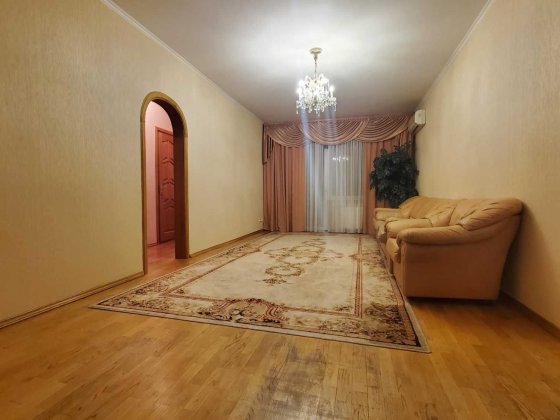 Оренда 3к квартири біля ТРЦ Район по вул. Лаврухіна Київ