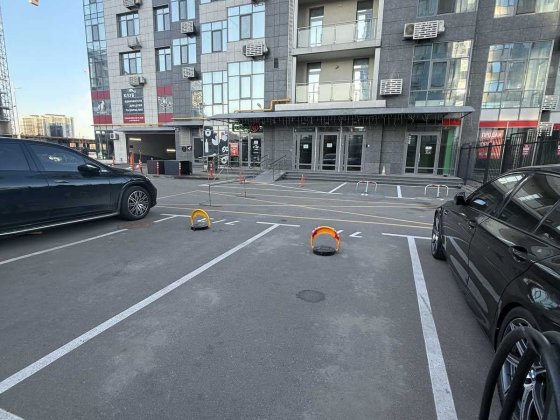 Оренда наземного паркомісця в ЖК Рівер Стоун, RiverStone Киев