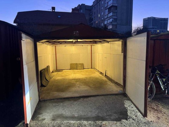 Здам гараж в оренду Львів