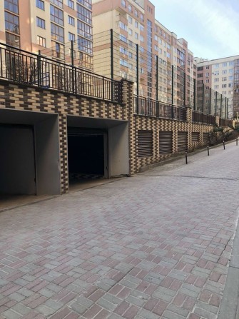 Оренда паркомісця в закритому паркінгу - фото 1