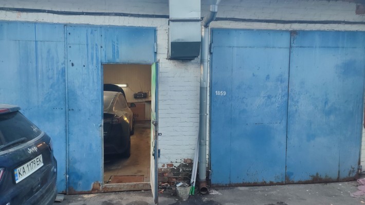 Аренда помещения, 2 бокса под малярку ГК Барвинок, Новомостицкая 25 - фото 1