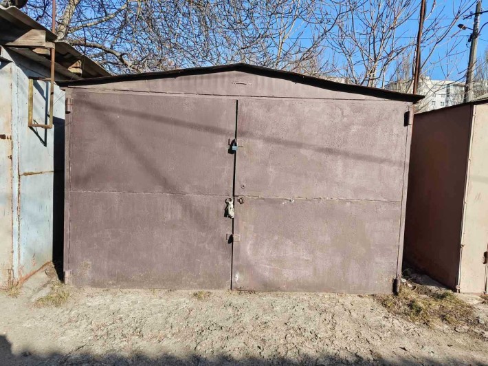 сдается гараж, ул.Радостная, озраняемая территория, свет - фото 1
