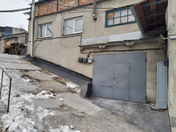 Гараж цегляний 90 м.кв. 2-й поверх. М. Нивки, М. Берестейська