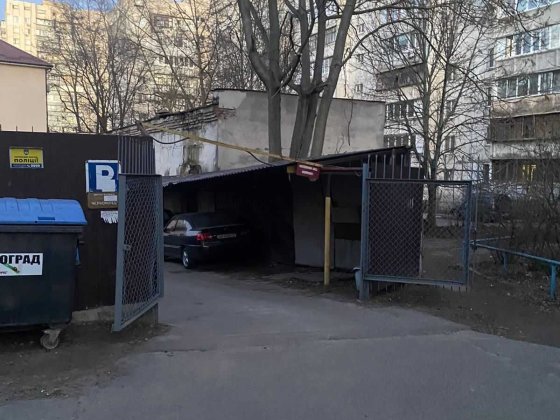 Сдам стоянку 6 ст. Большого Фонтана 1100 гр.