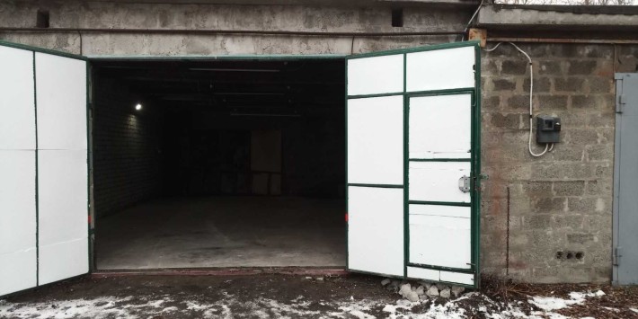 Сдам гараж  (роганский жилмассив)   на 2 машины - фото 1