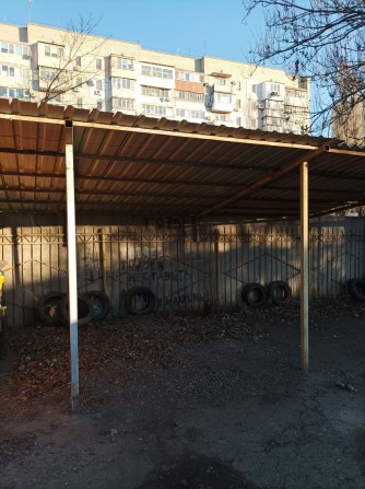 Сдам крытое паркоместо на автостоянке ОАО Радостная - фото 1