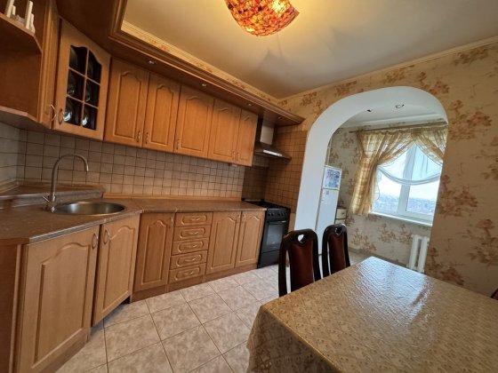 Сдам просторную 1комн кв-ру А.Невского/Вузовский