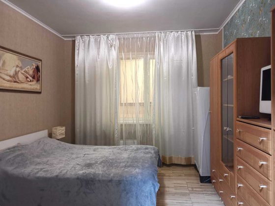 Здається 2-к Червоної Калини 62а Система безперебійного енергоживлення Київ