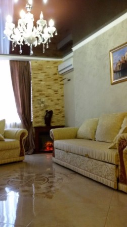 Євродвушка 50м² біля парку Перемоги, вул.Добровольців - фото 1