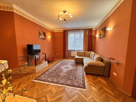 Оренда 4 кім. квартири в елітній частині міста, вул. Дорошенка, Львів Львов