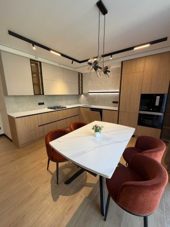 Оренда 2-кім.+ квартири кухня-студіо вул. Зелена, Новобудова - фото 1