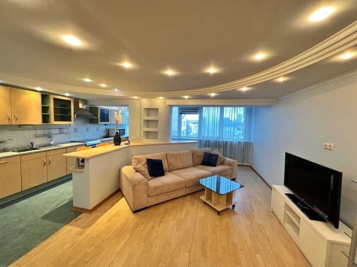 Сдаётся 2-к квартира возле метро Шулявская - фото 1