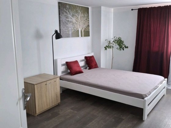 Я хозяйка сдам 2х комн большую квартиру Одеса