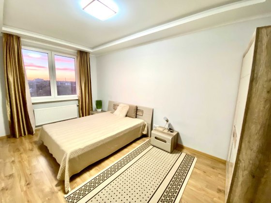 2 к. кв. Тбіліський провулок 1 Політехнічний інститут Смарт Плаза Киев