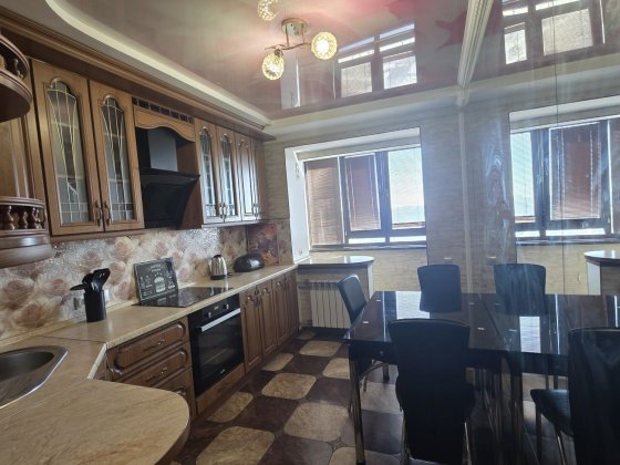 Здаю двокімнатну квартиру вул. Соборна пр. Центральний євроремонт