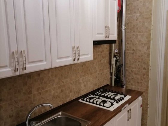 здам 1 к\кв на землі, студія, євро ремонт,поруч Соборна,заїзд для авто