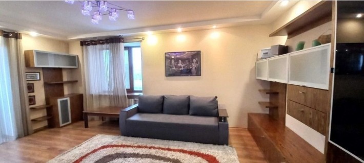 2к + кабинет ул. Антоновича 4, Парк Глобы, небольшое животное обсуждае - фото 1