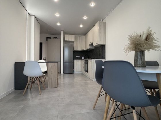 Оренда 1-но кім квартири на вул Роксоляни в новобудові Трайден Львов