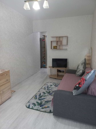 Сдам однокомнатную Лен.Поселок,Магистральная\Крайняя. - фото 1