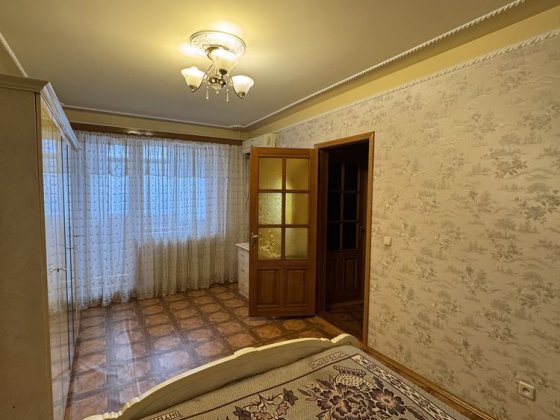 Сдам долгосрочно 4 комн квартиру Харків