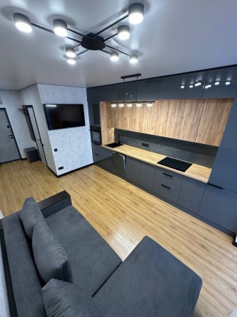 Сдам 2к квартиру ЖК СЧАСТЛИВЫЙ 2 - фото 1