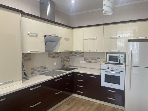 Аренда 3 комн. квартиры, ремонт, новострой, м. Холодная Гора, NP Харьков