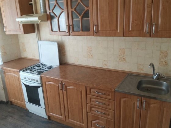 Здам 2х. кімнатну квартиру пр. О. Поля , низ  р-он. Медтехніка Дніпро