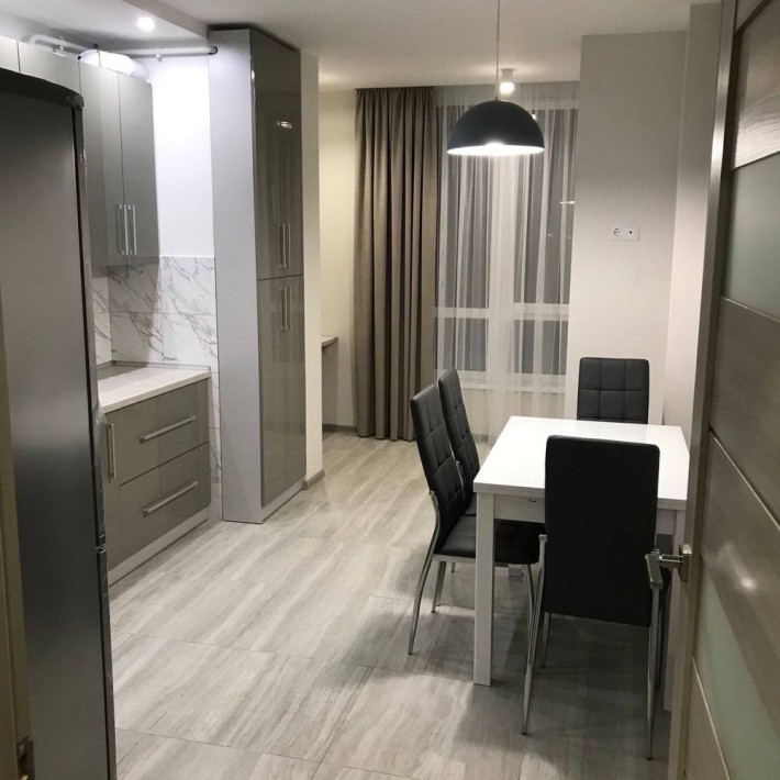 Оренда 1 кімнатна квартира вул. Карла Мікльоша ,новобудова, євроремонт - фото 1