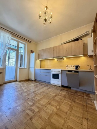 Оренда 3-кімнатної квартири в ближньому центрі, вул. Сахарова - фото 1