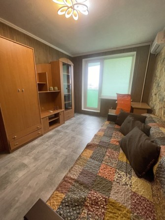 Здам квартиру на Олексіївці, вулиця Перемоги 64 - фото 1