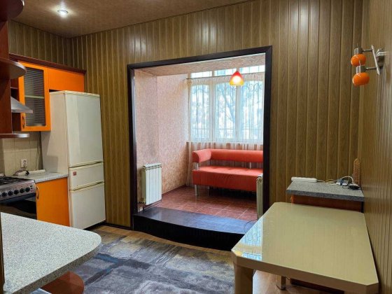 Сдам 2-х комн.кв-ру с Автономным отоплением Фрунзенский левый берег Дніпро