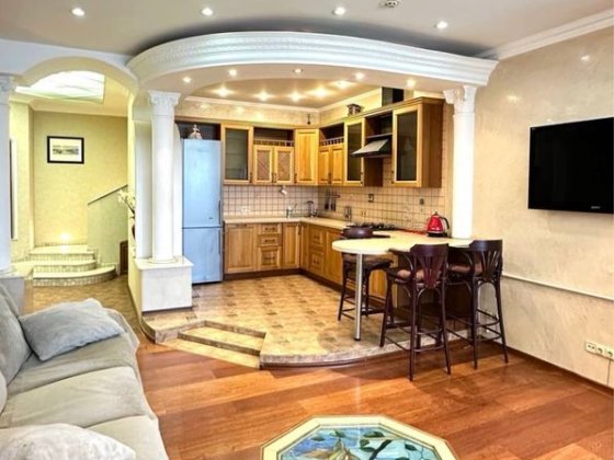 Сдам шикарную квартиру 140 м2 с паркоместом, центр Дніпро