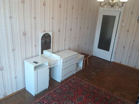 Сдам 1 кв. Зодчих ,возле скоростн.трамвая ,Ашана Софіївська Борщагівка