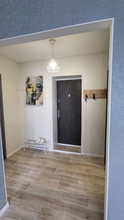 Сдам 1к квартиру недалеко от Центра.В доме свет не отключают. - фото 1