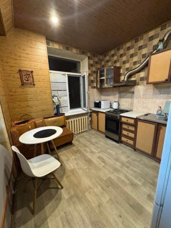 Сдам 2 комнатную в  центре Яворницкого 46 - фото 1
