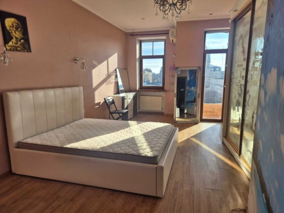 здам 2-х кімнатну квартиру в центрі Одеса