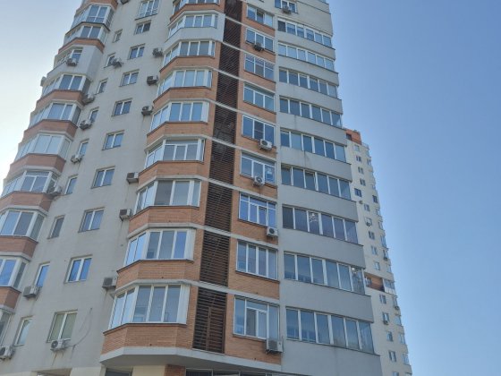 Сдам 2к в новобудові Авантаж ценр Харьков