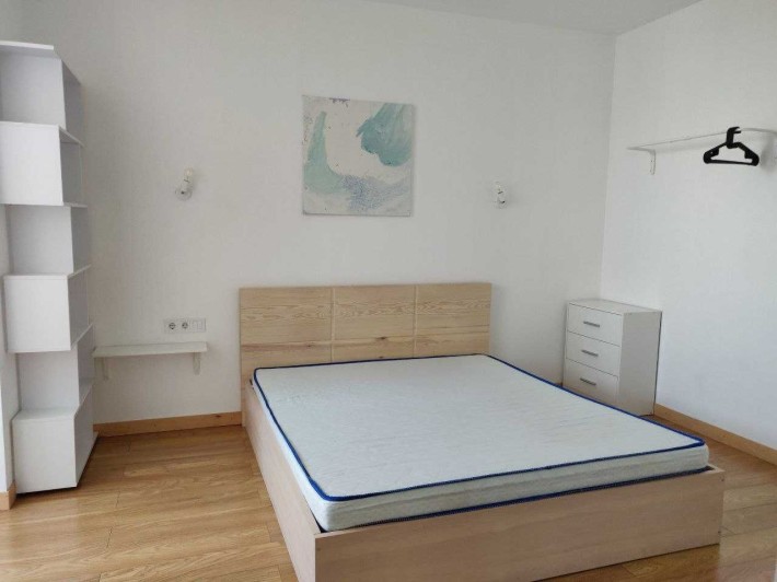 Оренда 2к квартири, Захисників України - фото 1